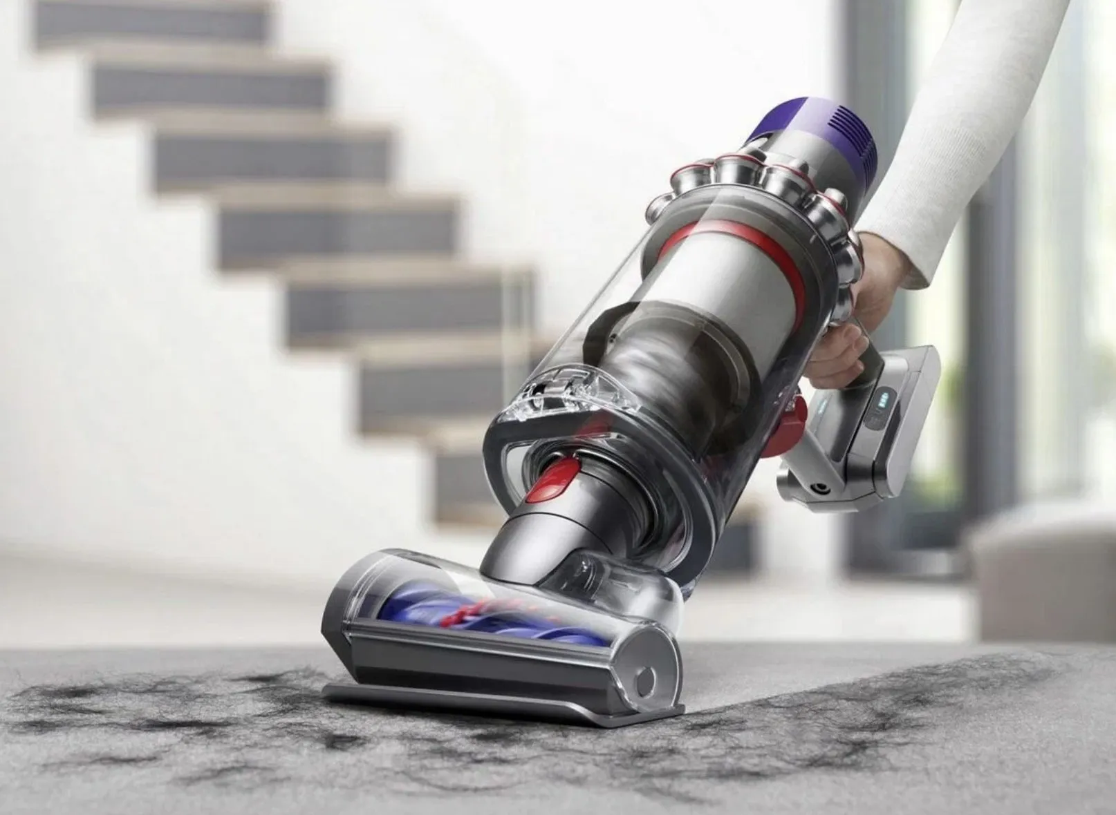 Легендарный пылесос подешевел. Где брать Dyson Cyclone V10?