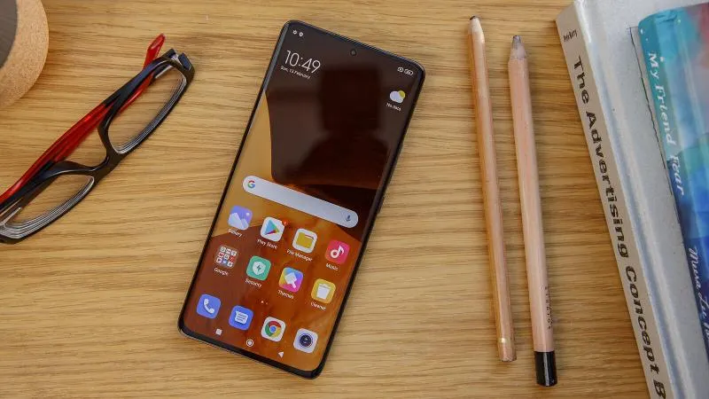 Эти Xiaomi ни за что нельзя брать в ритейле. Лучше купите iPhone 14 Pro
