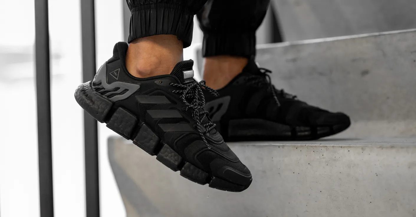 Кроссовки от adidas подешевели на Joom. Эти модели исчезли из российских магазинов