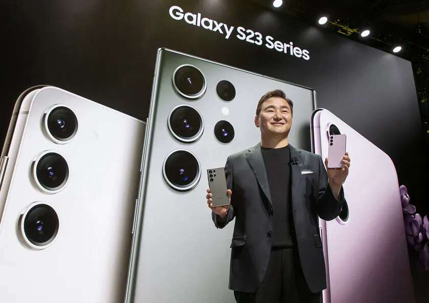 Названы российские цены Samsung Galaxy S23. Лучше брать модели 2022 года