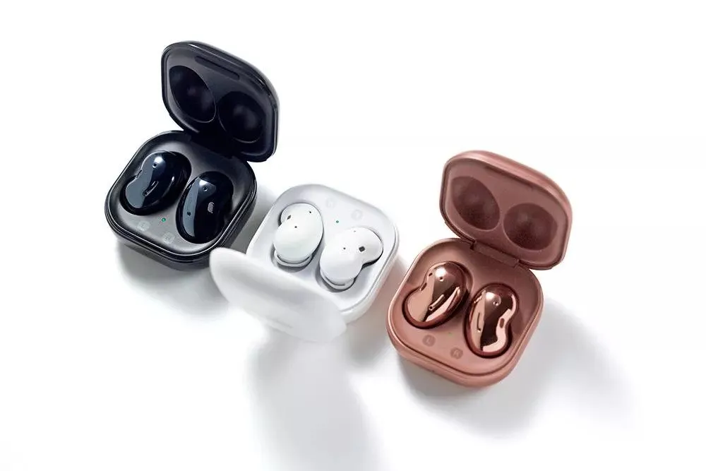Трио лучших скидок в России. Samsung Galaxy Buds Live и другие хиты