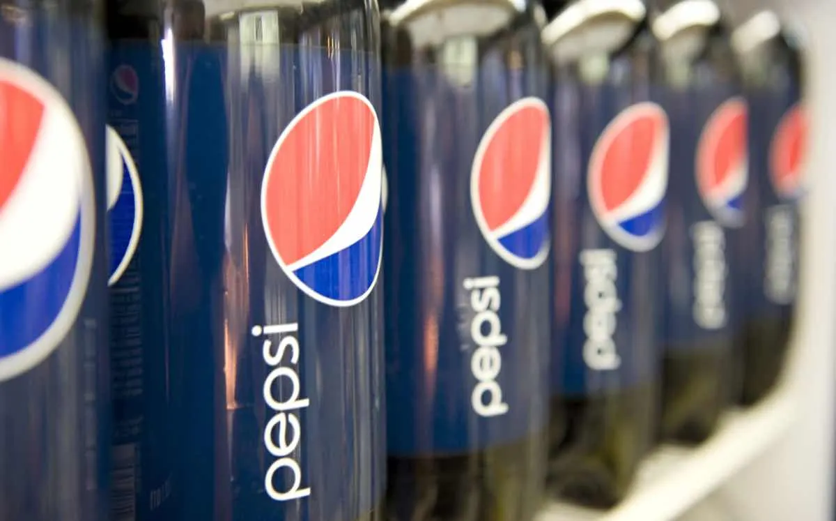 Pepsi выпустит сразу две колы для России. Как будут выглядеть новые газировки?