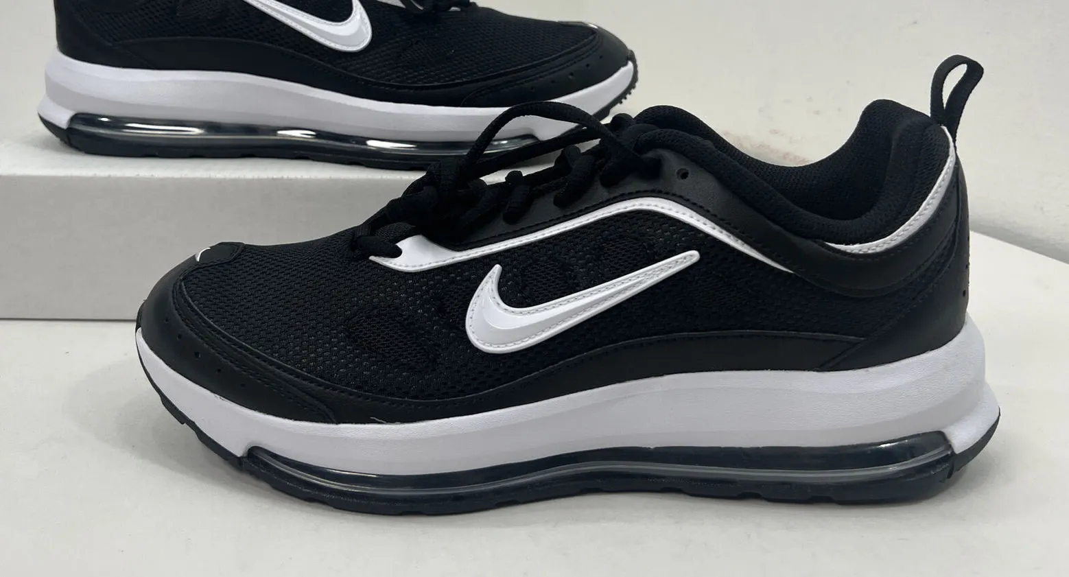 Кроссовки Nike Air Max подешевели на Joom. В России таких почти не найти