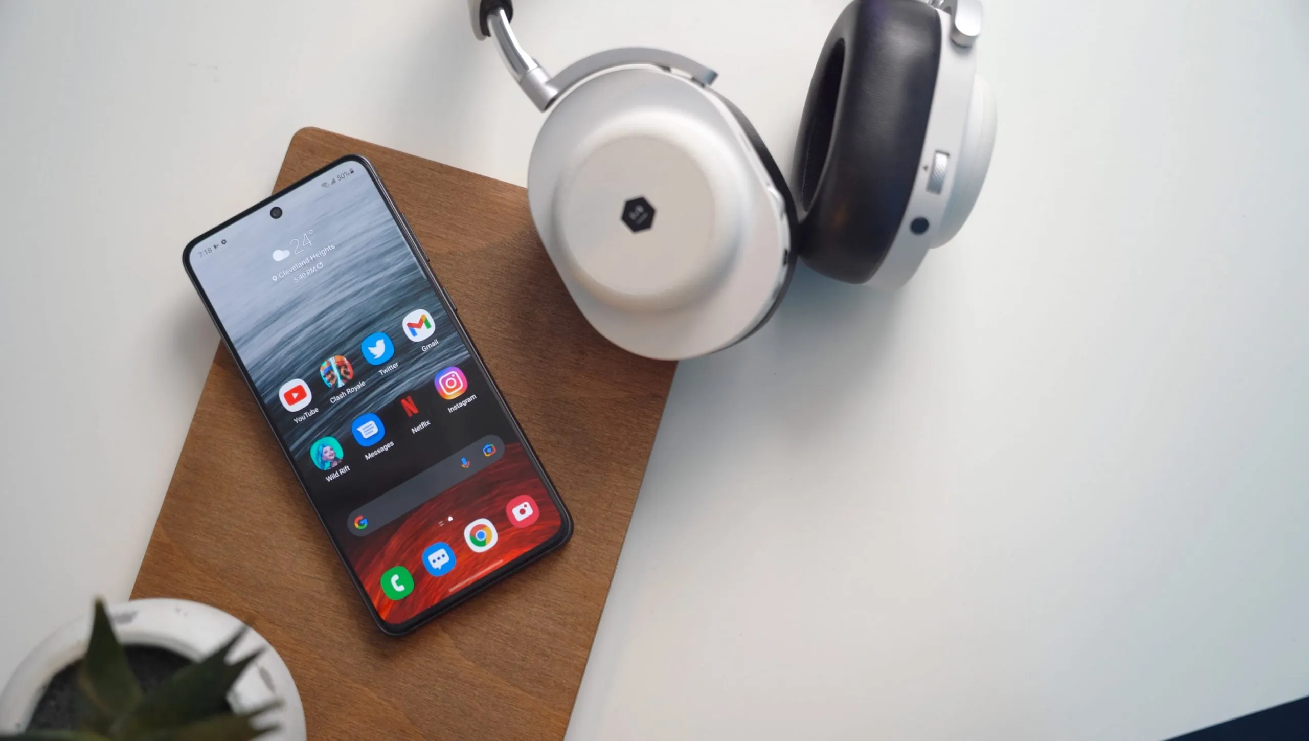 Об этом Samsung Galaxy все забыли, а зря. Это один из лучших девайсов бренда