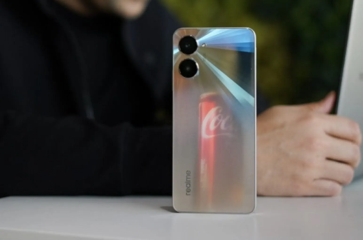 Смартфон Coca-Cola – что это такое? Редкий девайс с необычным комплектом