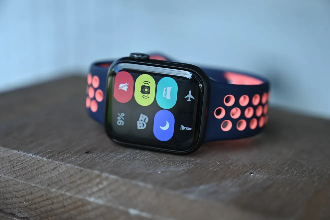 Самые выгодные Apple Watch рухнули в цене. Можно брать практически не глядя