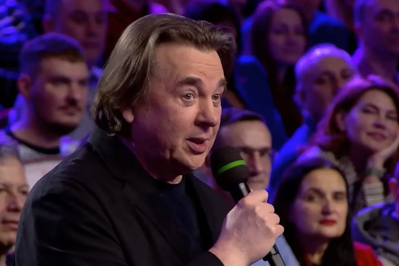 Константин Эрнст подколол резидента Comedy Club на КВН. Босс Первого намекнул на конфликт с ТНТ?