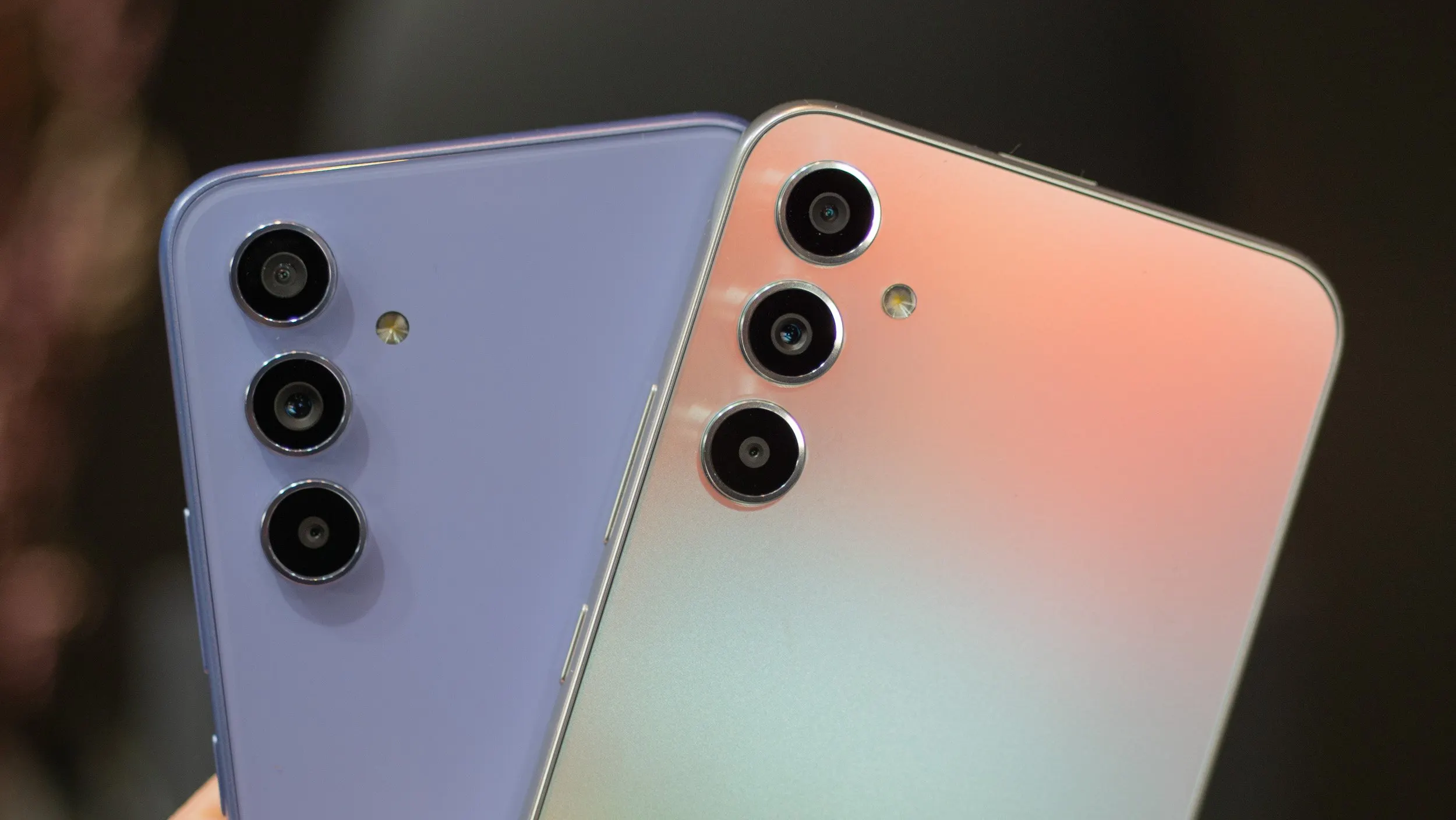 Samsung Galaxy A34 отвратительно снимает. А какие у него преимущества?