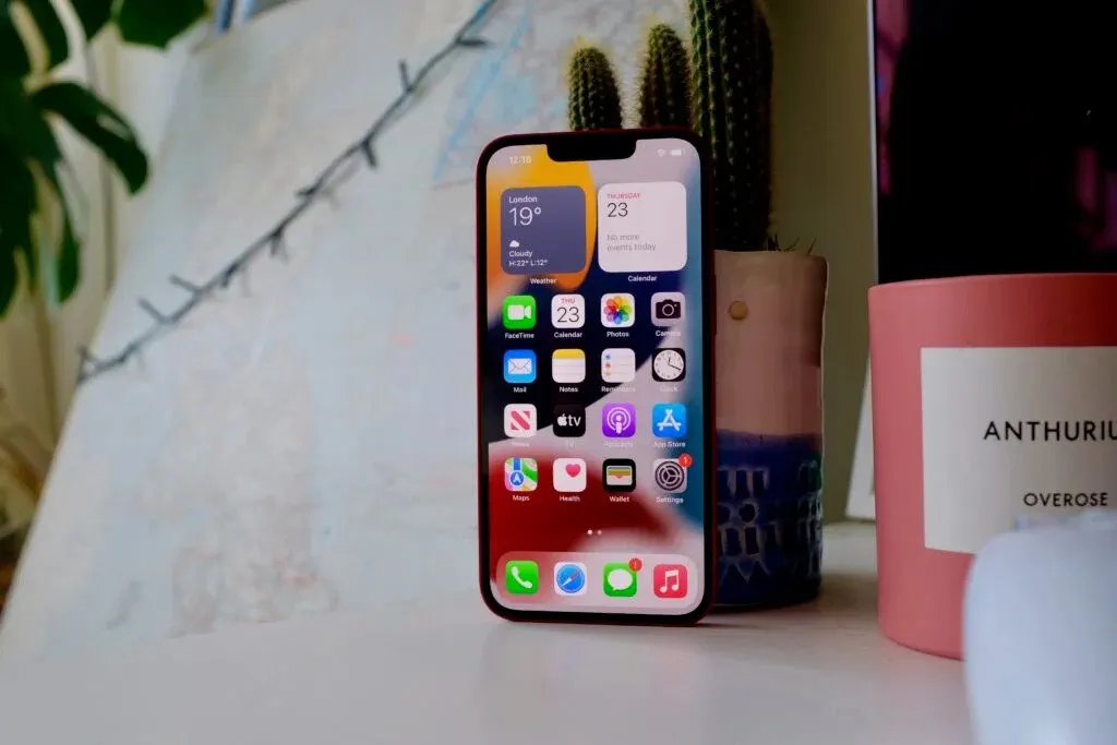 iPhone 13 еще можно забрать по адекватной цене. Акция продлится всего несколько дней