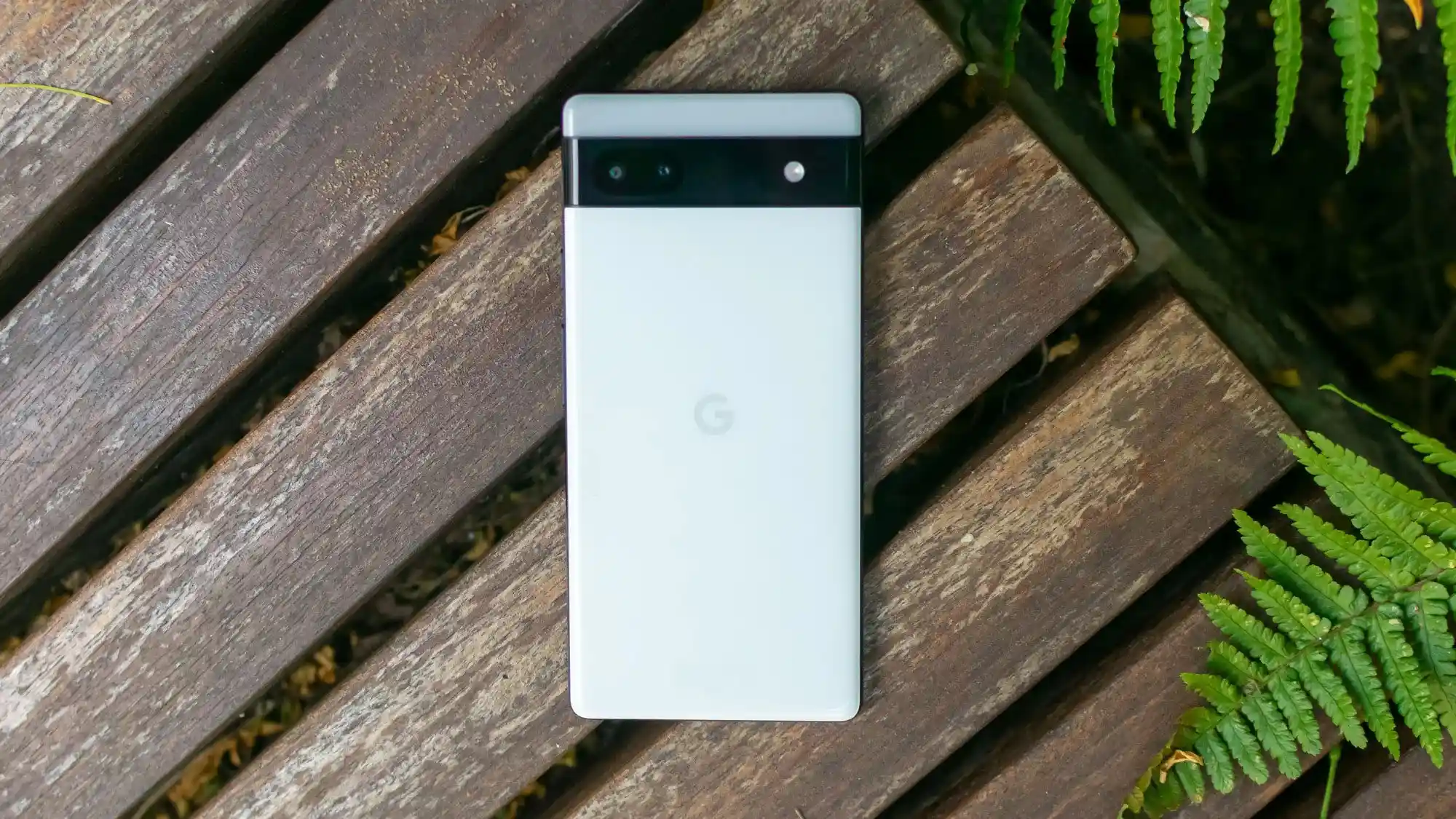 Что брать на Маркете? Google Pixel 6a, крутой телевизор TCL и топовые наушники Oppo
