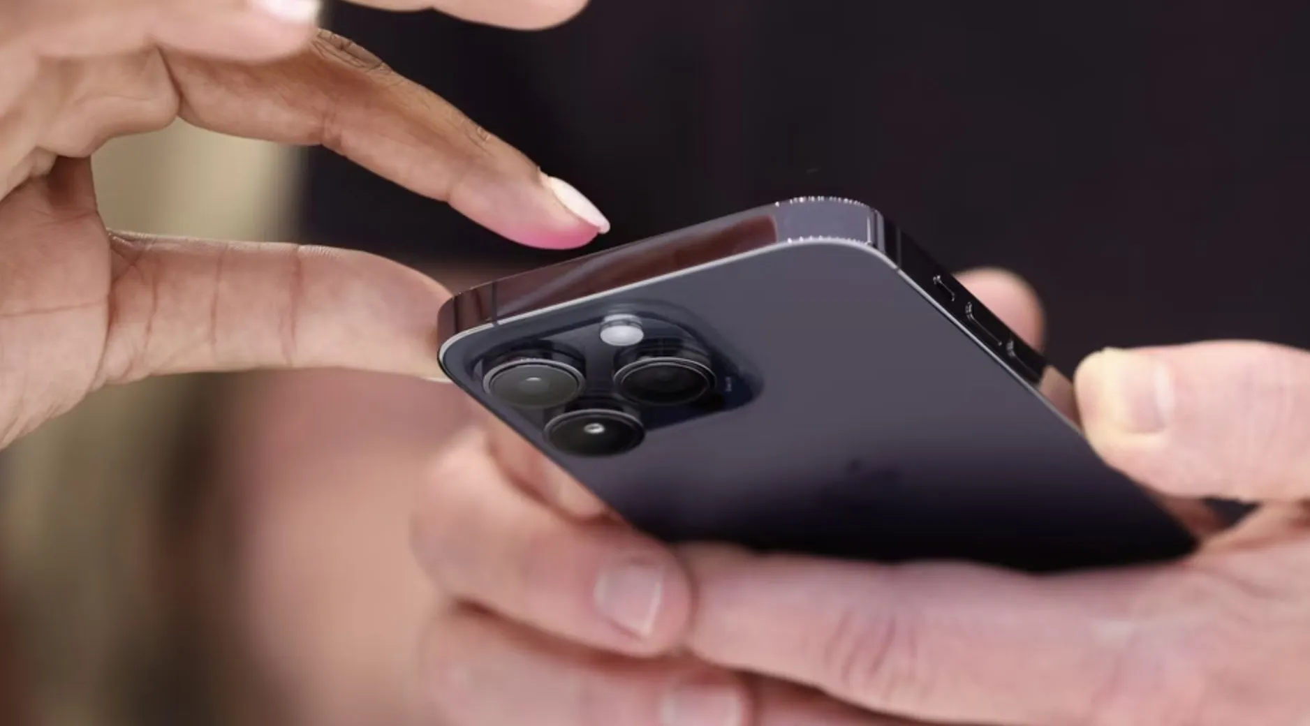 Новый iPhone лишится важной фишки. Но в 2023 году уже мало кто ей пользуется