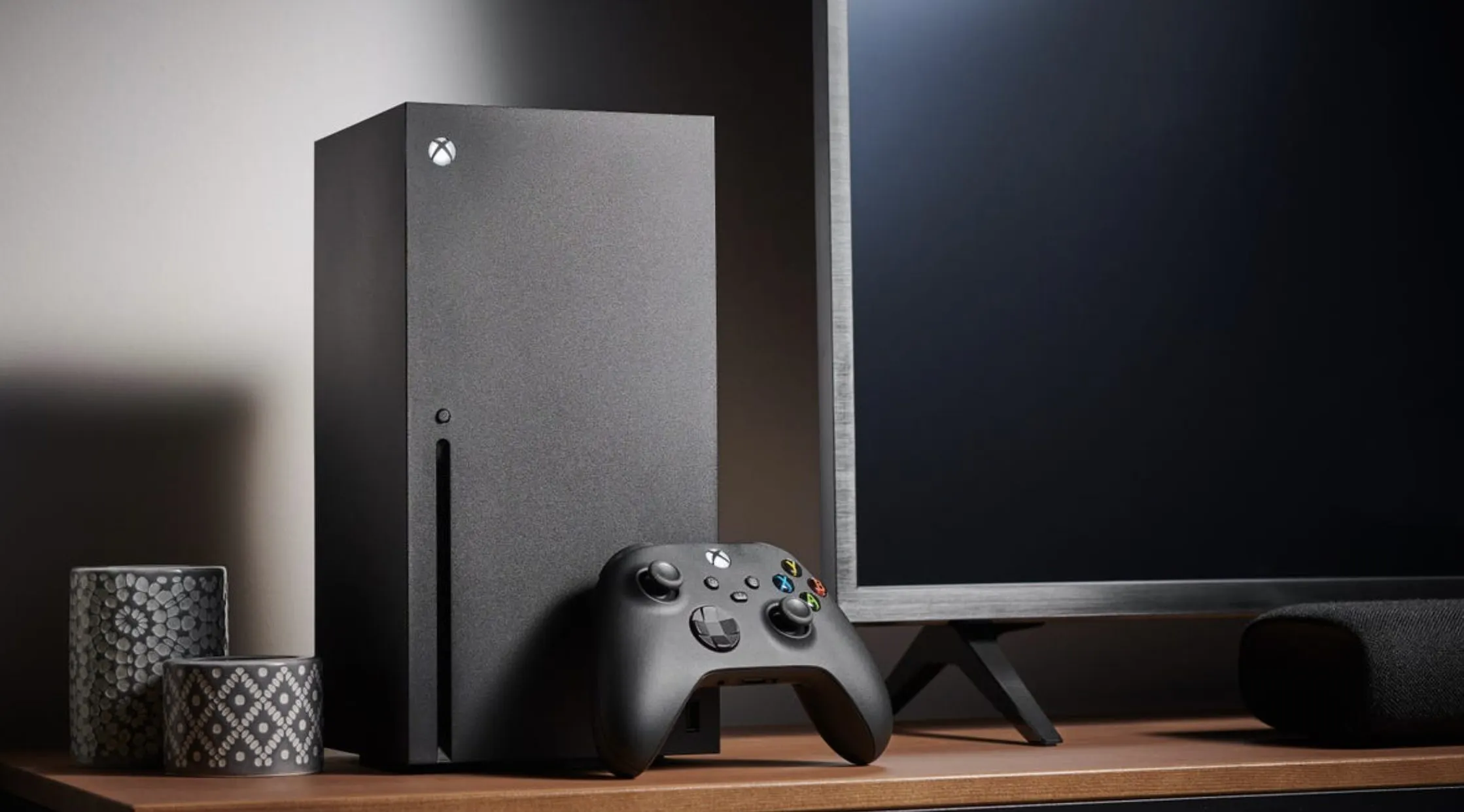 Xbox Series X отдают за копейки. Флагманскую игровую консоль быстро доставят с российского склада