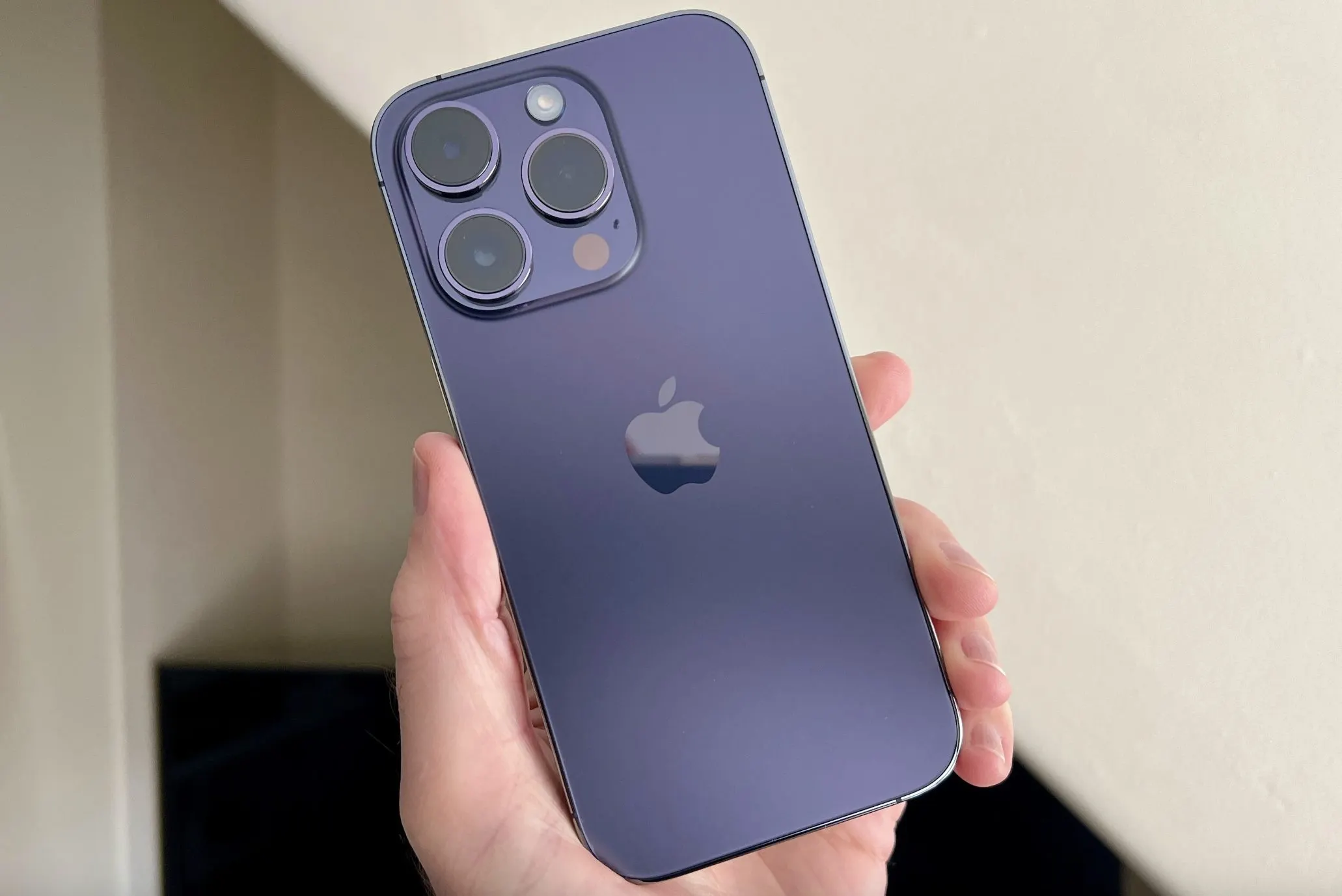 iPhone 14 Pro люто подешевел. Мы нашли самую правильную версию флагмана