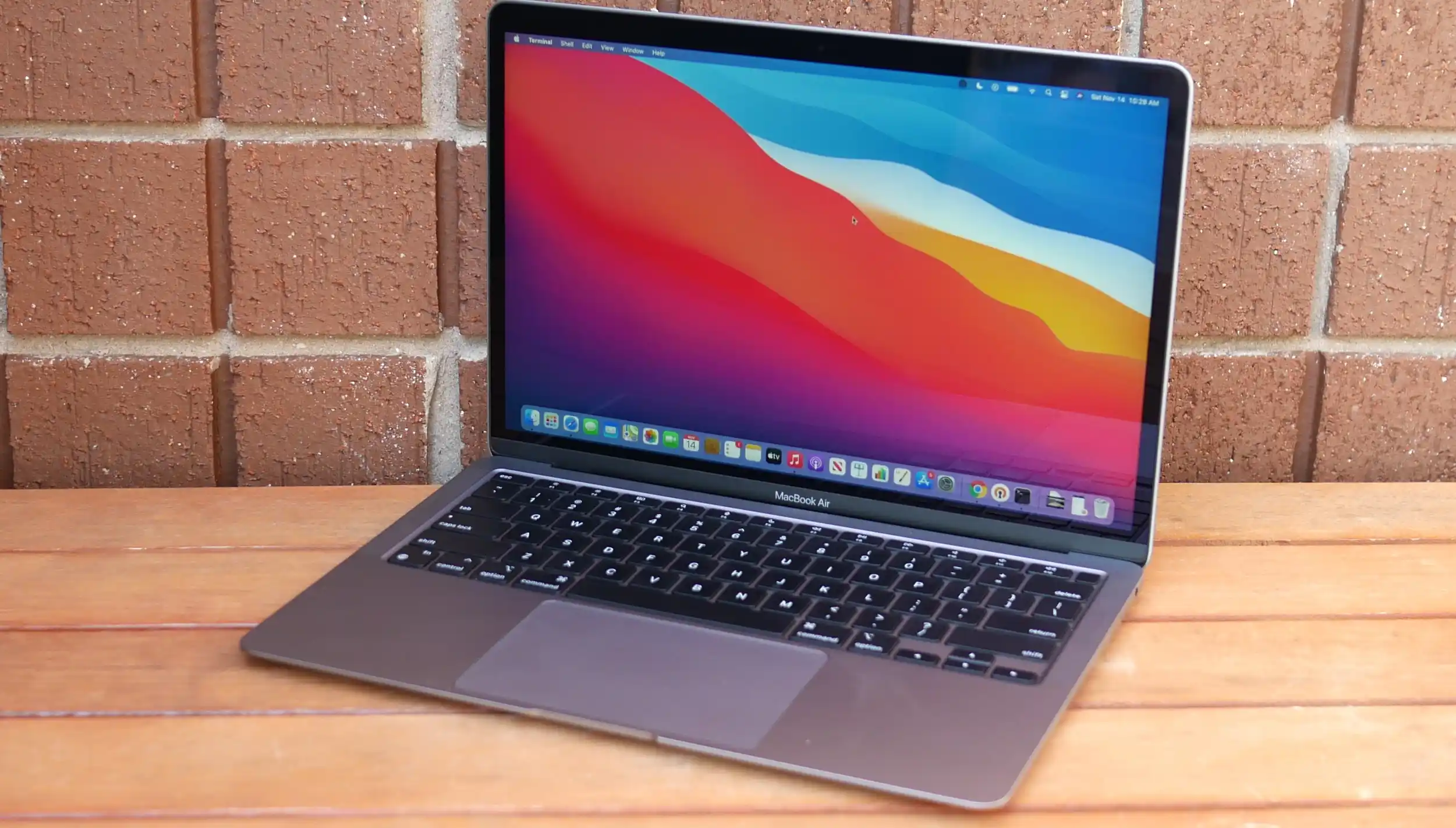 Что брать на Маркете? MacBook Air M1 и другие хиты