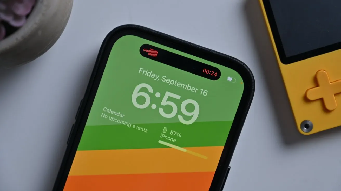 Три гаджета Apple, которые выгоднее брать в России. iPhone 14 Pro, флагманские наушники и свежий планшет