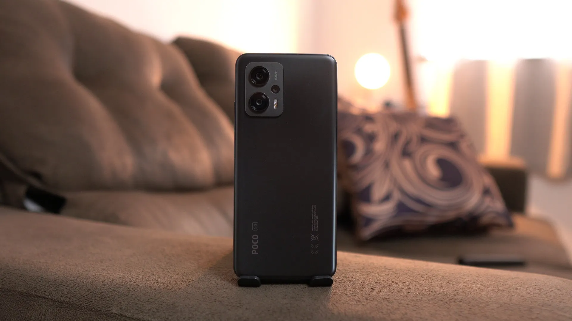 Этот Xiaomi Poco — лучший субфлагман на рынке. Его еще можно урвать со скидкой
