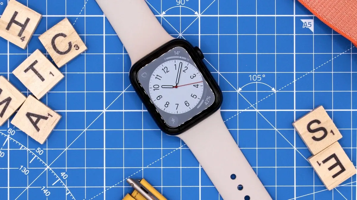 Apple Watch SE 2 обесценились в России. Гаджет отдают дешевле прошлой модели