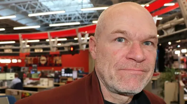 Уве Болла считали мемом и худшим режиссером в истории кино, а потом он пропал. Что случилось с легендой?