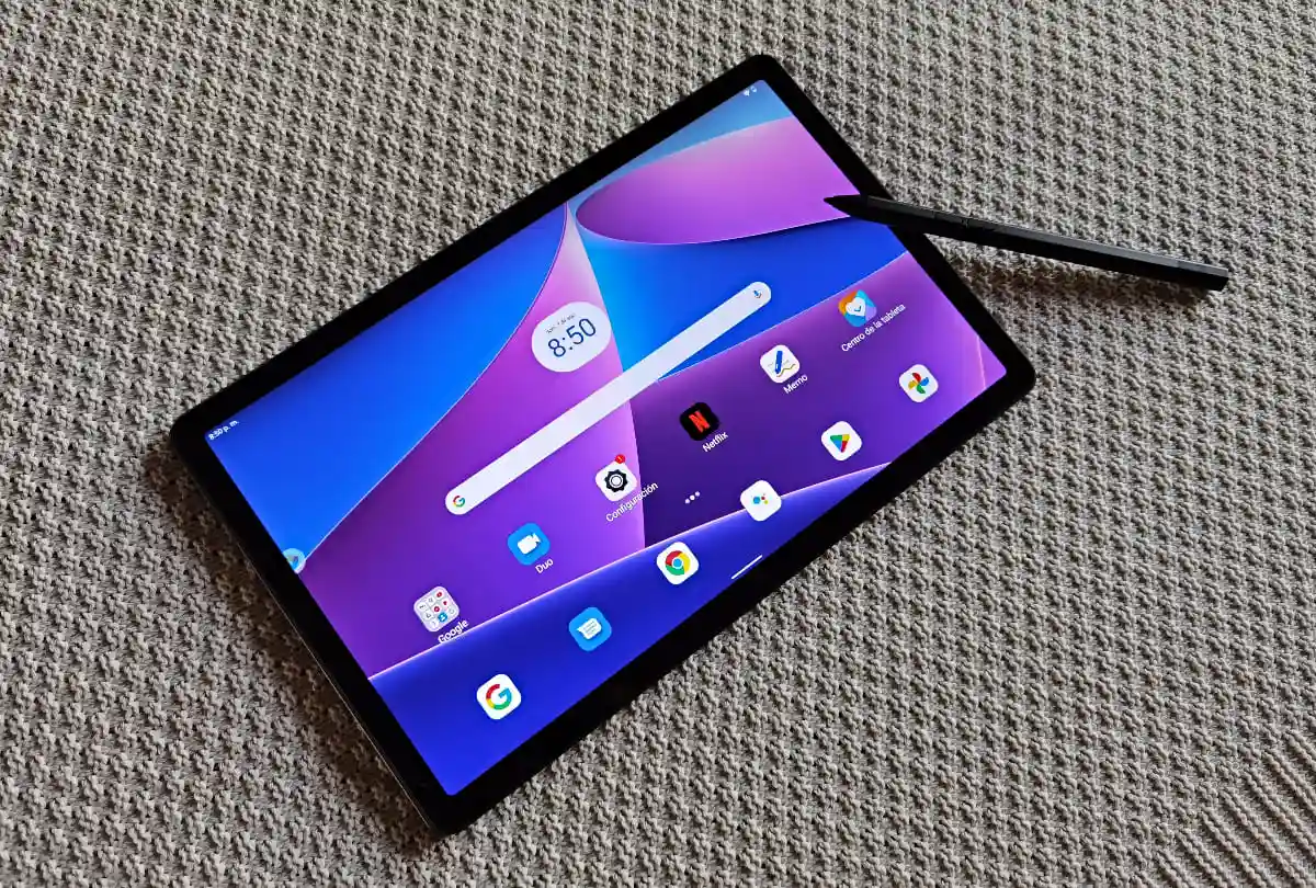 Этот Lenovo — один из лучших бюджетных планшетов. Его отдают с неплохой скидкой