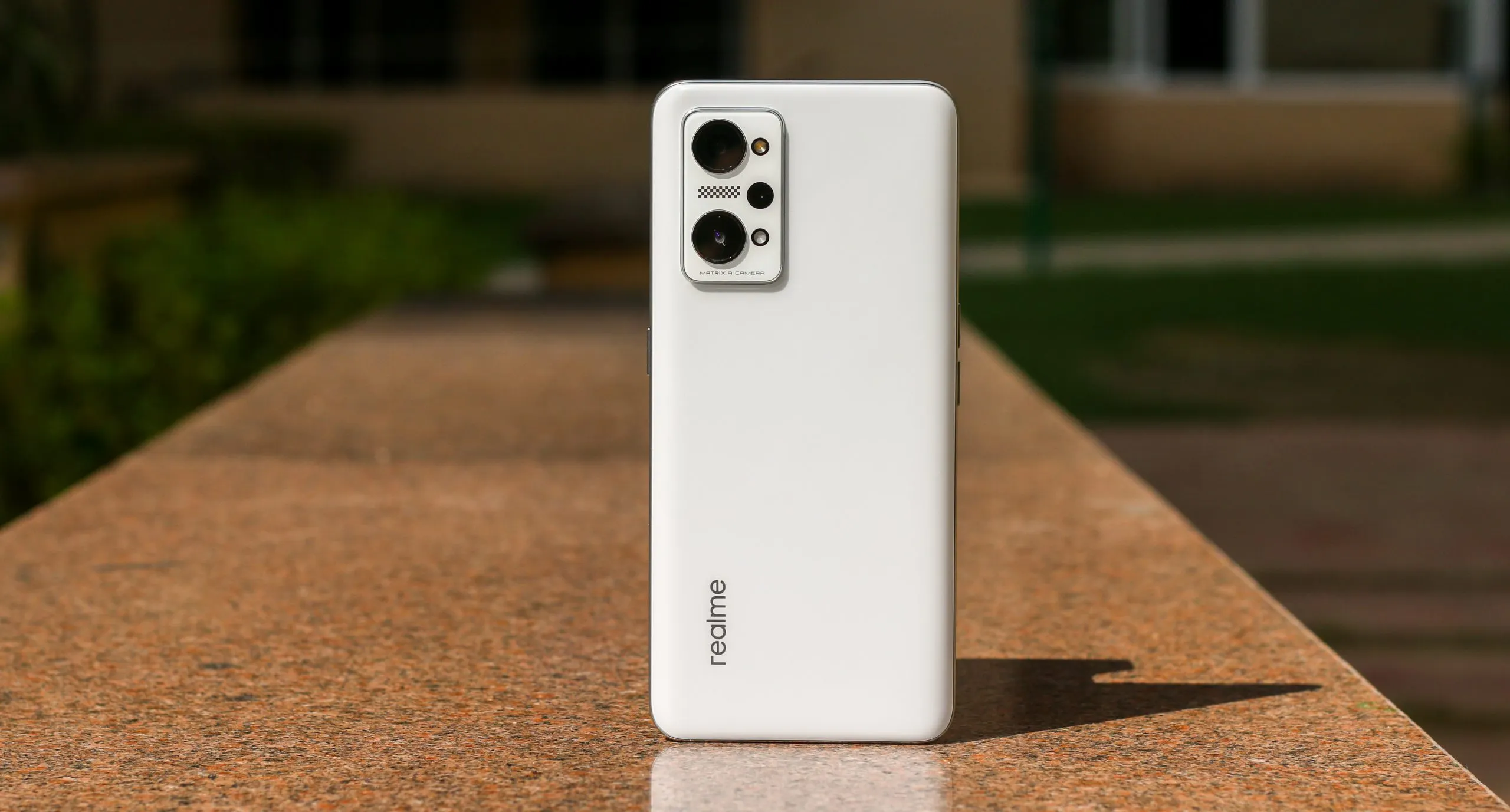 Этот Realme — лучший субфлагман бренда. Его еще можно урвать по адекватной цене