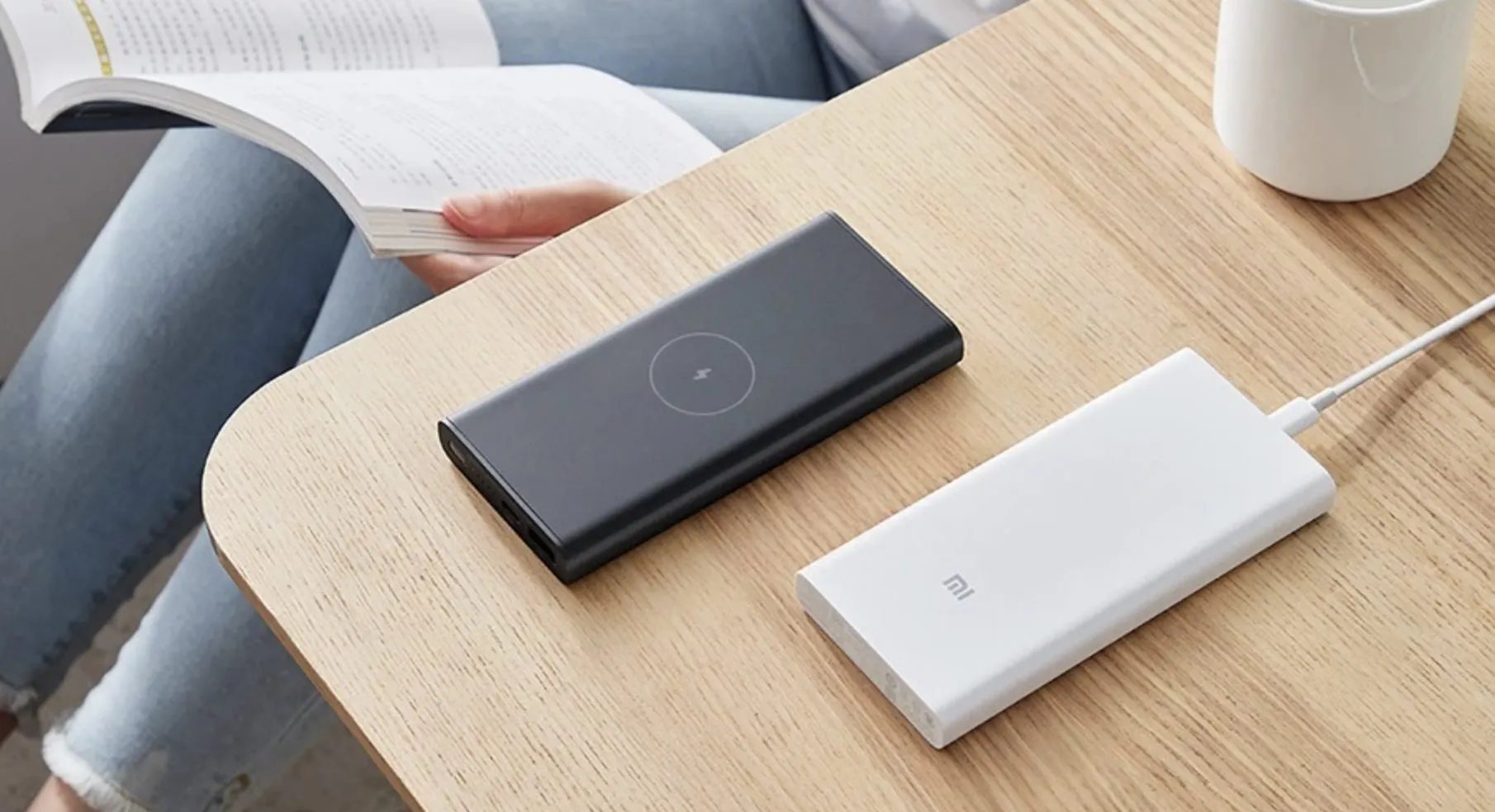 Этот пауэрбанк Xiaomi стоит копейки. Самый дешевый вариант от мощного бренда