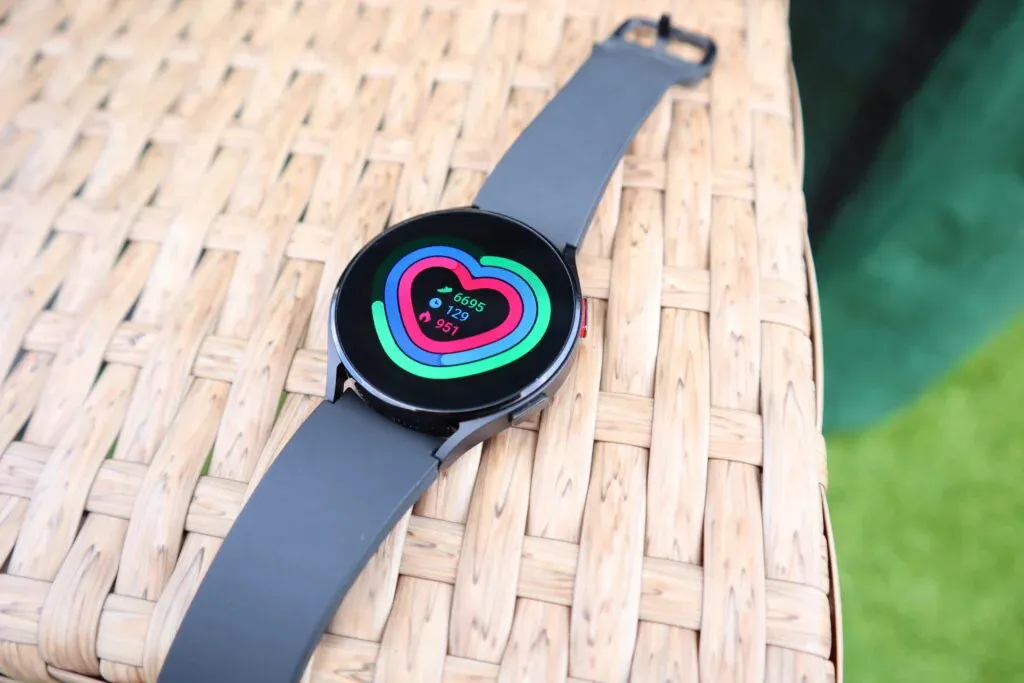 Прайс на Samsung Galaxy Watch4 пробил дно. Теперь их точно стоит брать