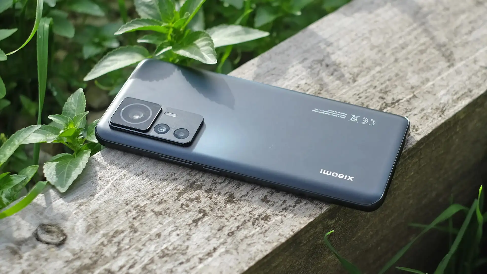 Этот Xiaomi — настоящий топ за свои деньги. У него практически нет недостатков