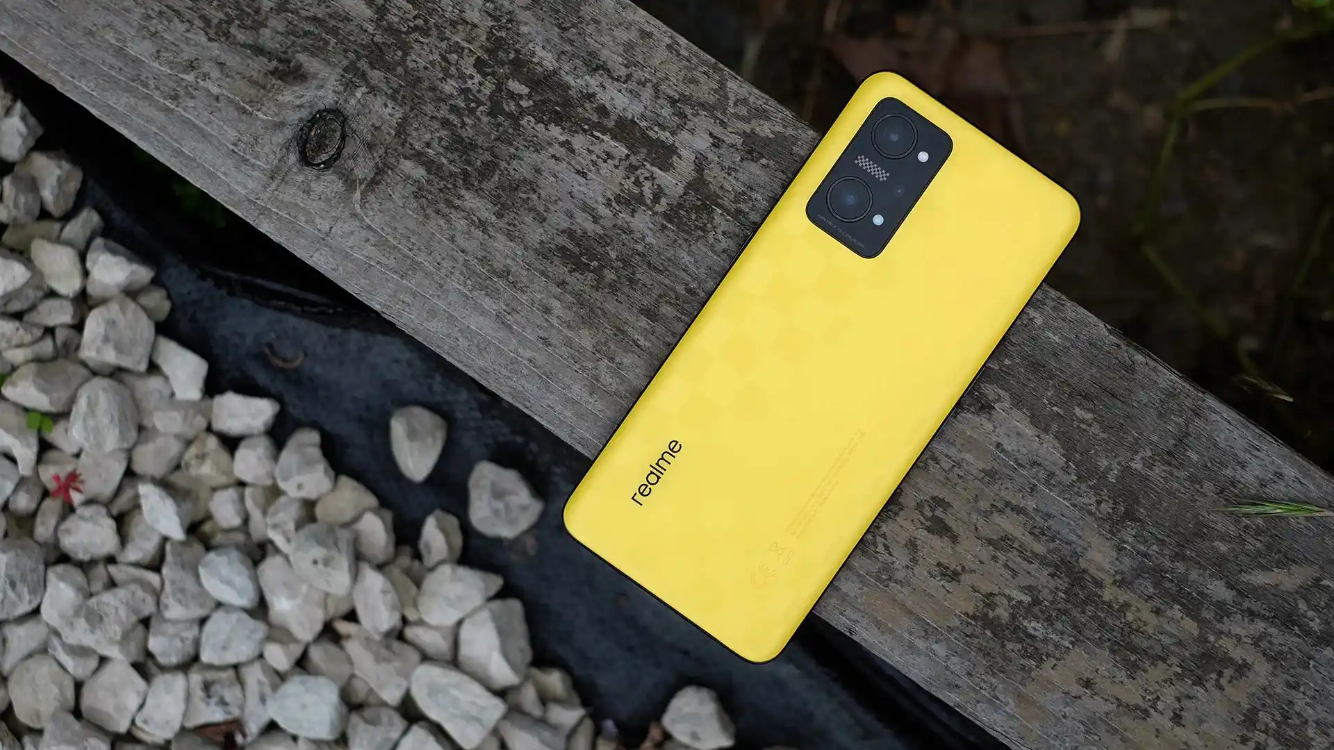 Срочно берем Realme GT Neo 3T. Лучший субфлагман бренда снова подешевел в России