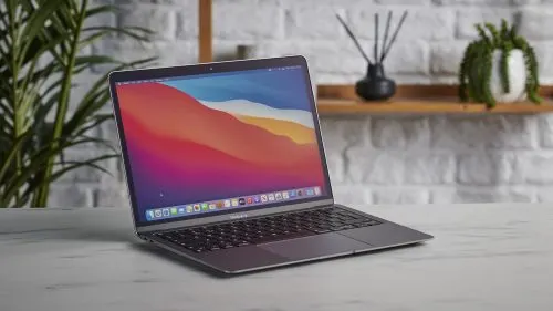 10 лет на MacBook. Почему я менял компьютеры и какой ноутбук взял бы сейчас?