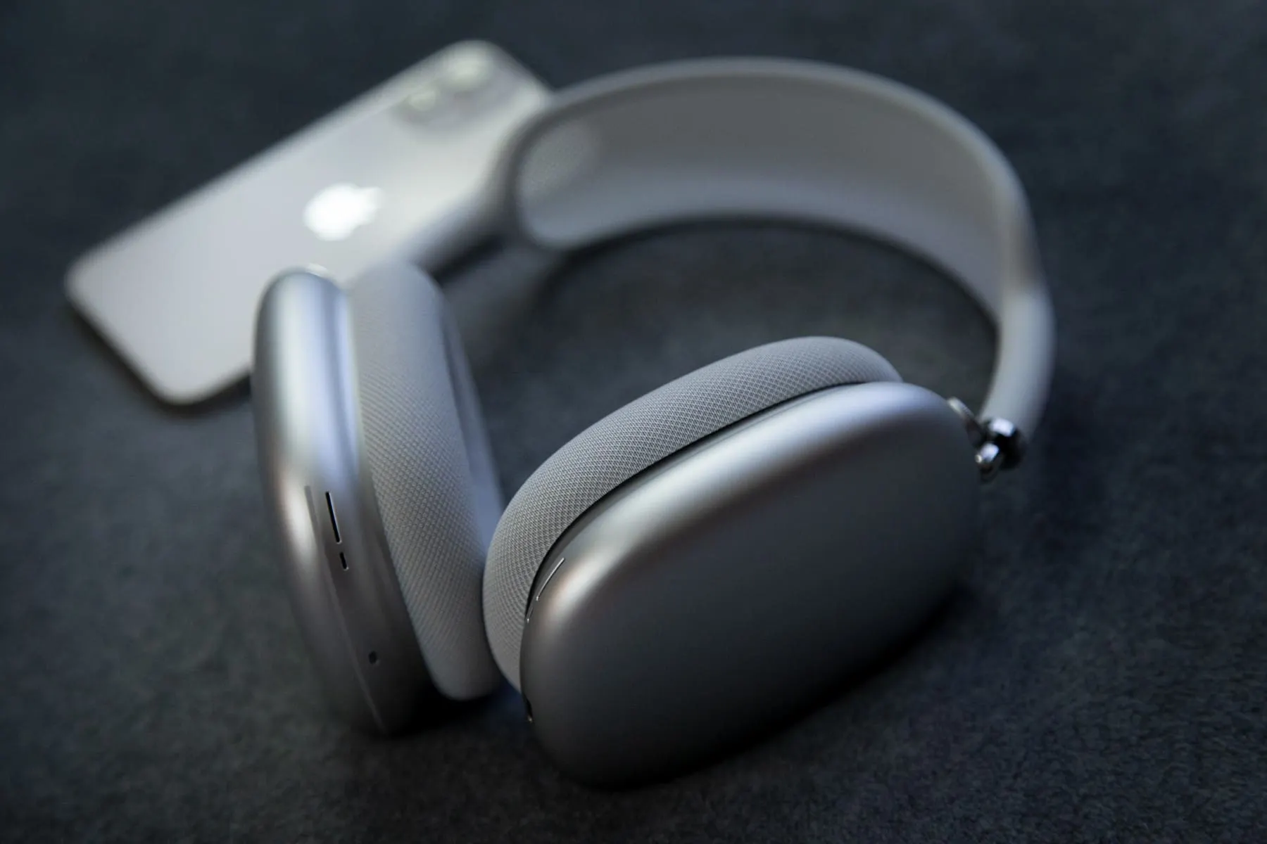 На Авито стало очень много подделок. 3 совета, как не нарваться на фейковые iPhone и AirPods