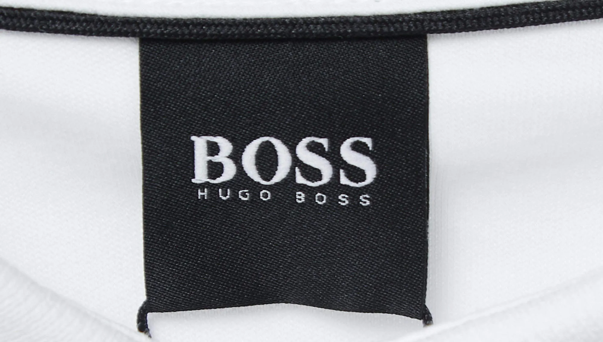 Футболки от Boss обесценились на Lamoda. Можно урвать три вещи по цене одной
