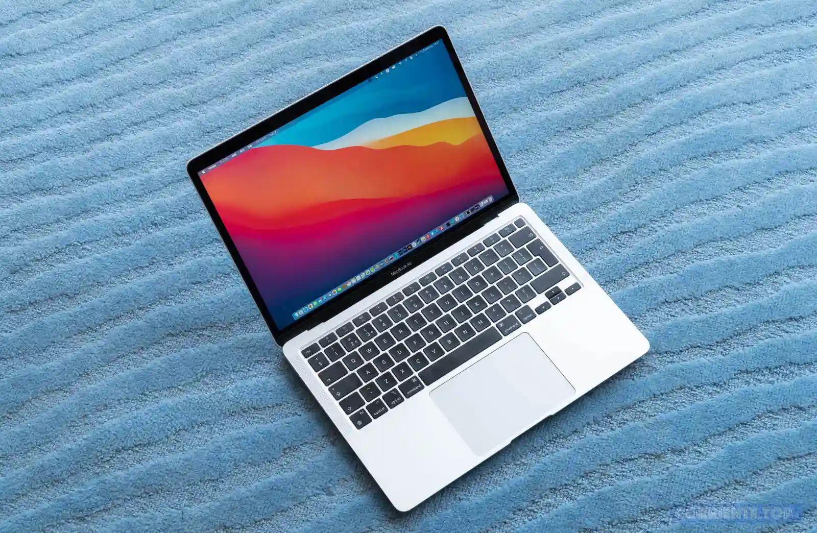 Скрытое преимущество актуальных MacBook Air, о котором вы точно не знали. Оно экономит время