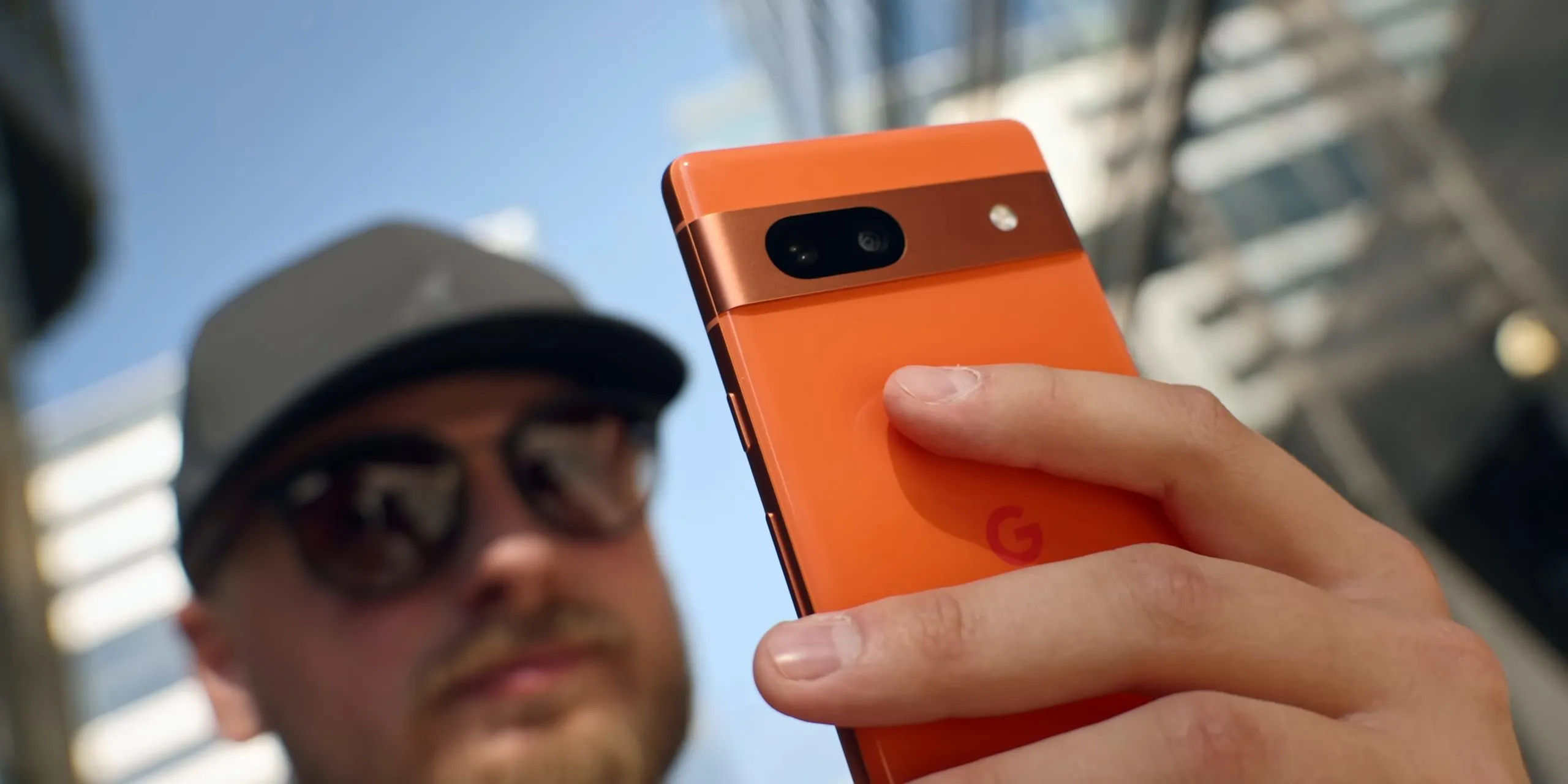 Google Pixel 7a – шикарный субфлагман за приятные деньги. Но есть пара нюансов