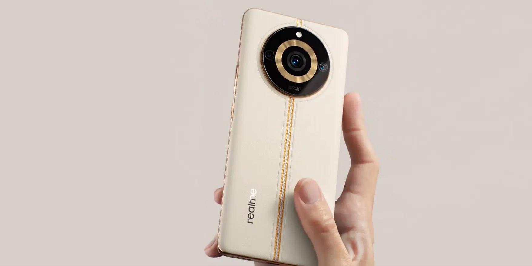 Realme 11 Pro уже появился в продаже. Стоит ли брать будущий хит?