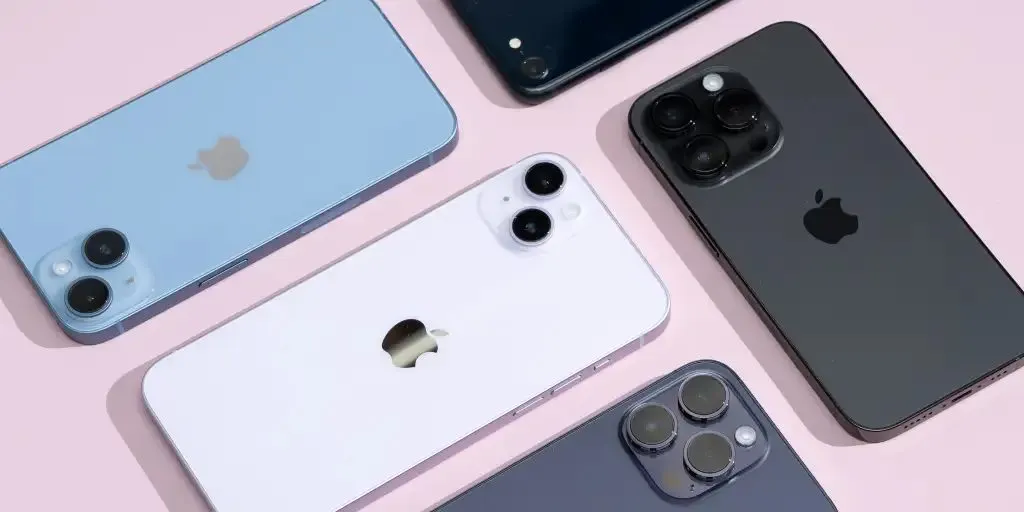 В России подешевели официальные iPhone. Почему?