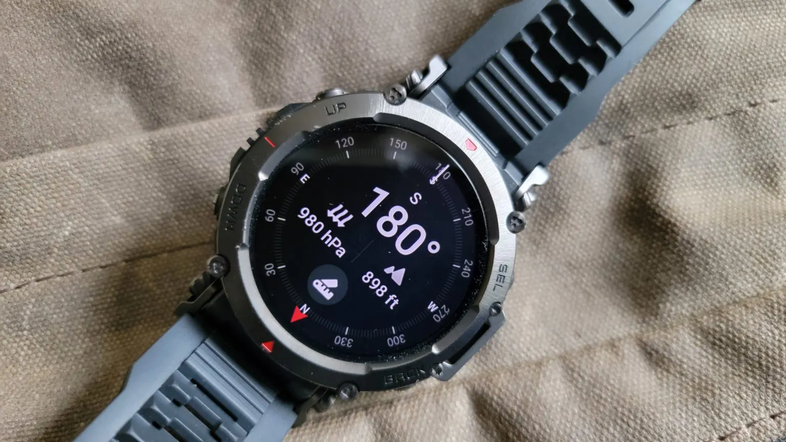 Самые крутые часы Amazfit сливают по рекордно низкой цене на Али. Они уничтожат любые Apple Watch Ultra