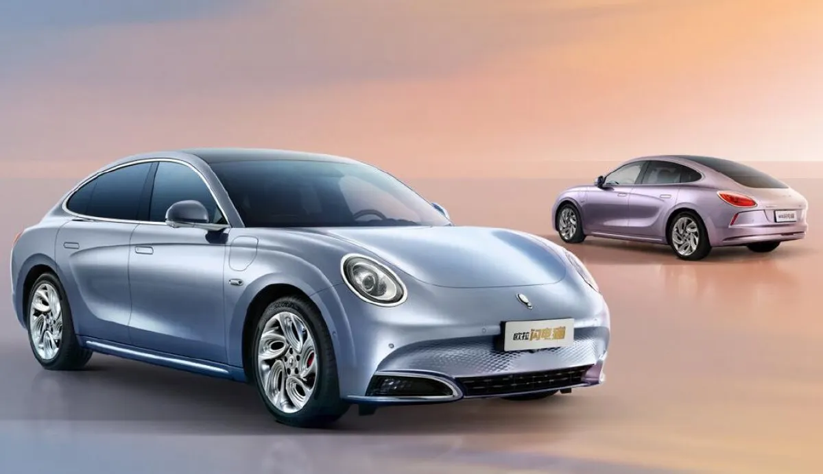 В Россию привезли клон Porsche Panamera. Электрокар стоит в 6 раз дешевле оригинала