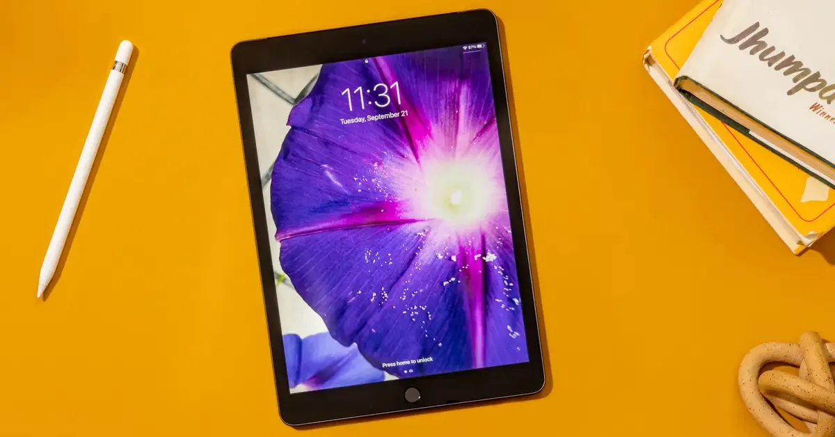 Базовый iPad радикально подешевел. Он по-прежнему хорош за свои деньги