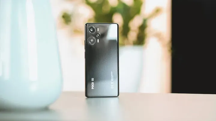 Xiaomi Poco F5 — новый бестселлер бренда. Где его взять по минимальной цене?