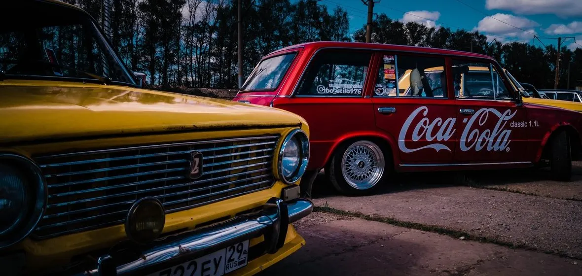 Как и зачем Coca-Cola торговала праворульными «Жигулями»? Это была часть сделки с СССР