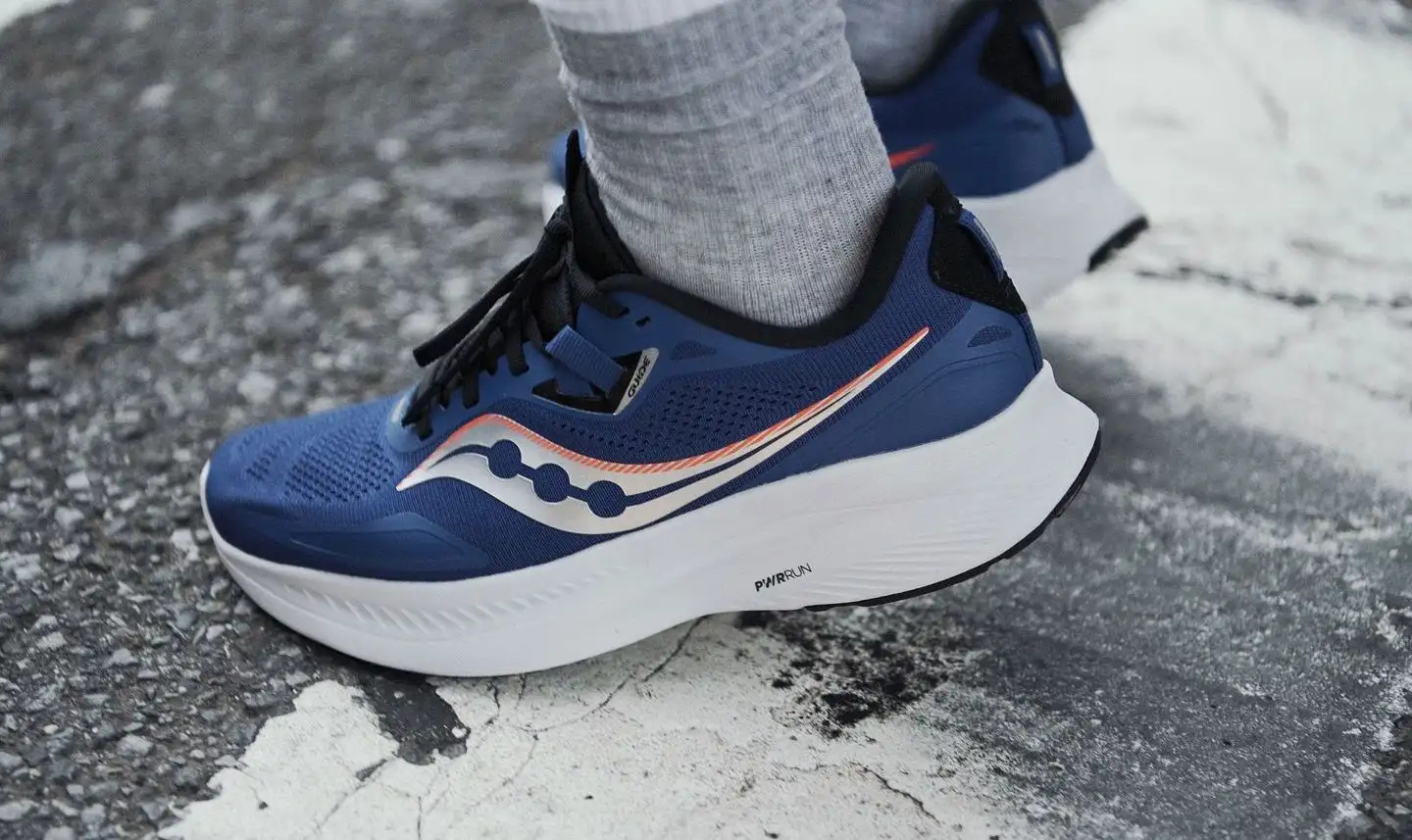 Кроссовки от топового бренда подешевели на Joom. Они круче Nike и adidas