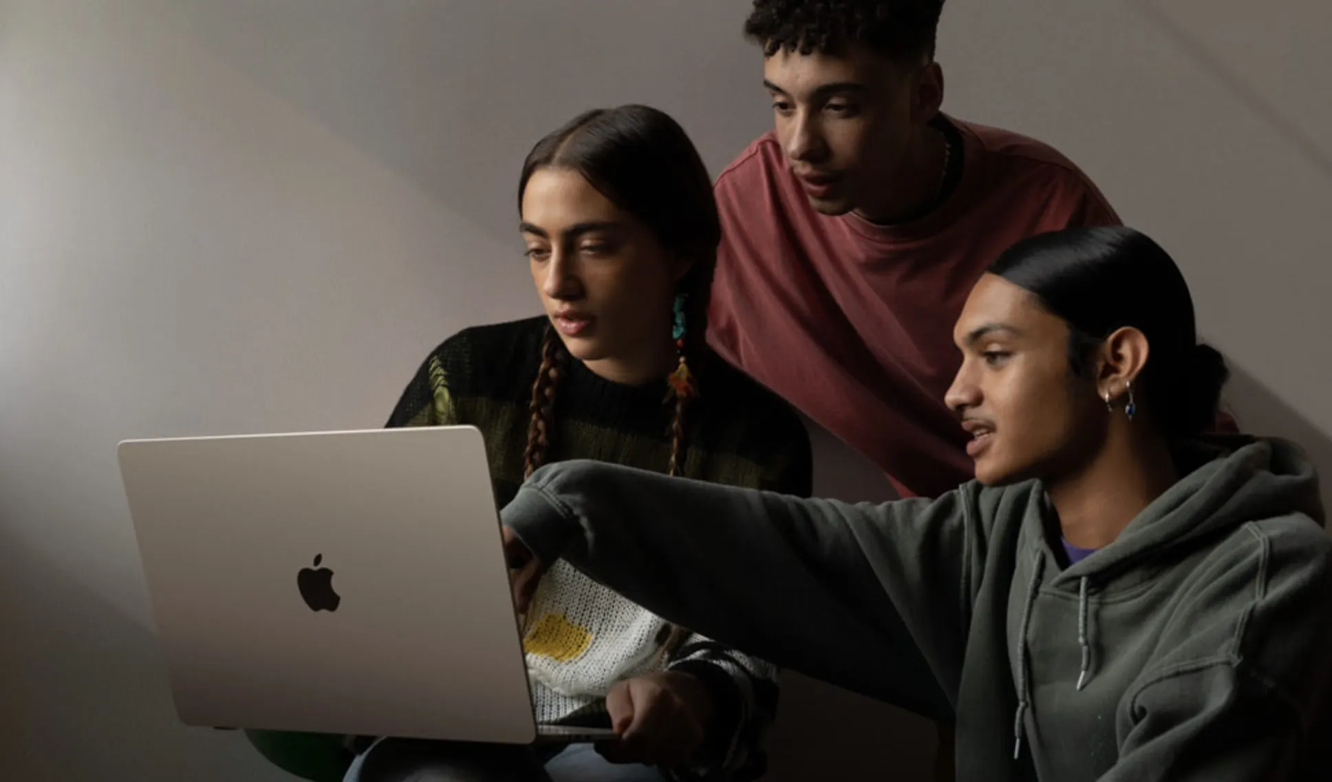 Какой MacBook Air брать – большой или маленький? Сравниваем два лучших ультрабука на рынке