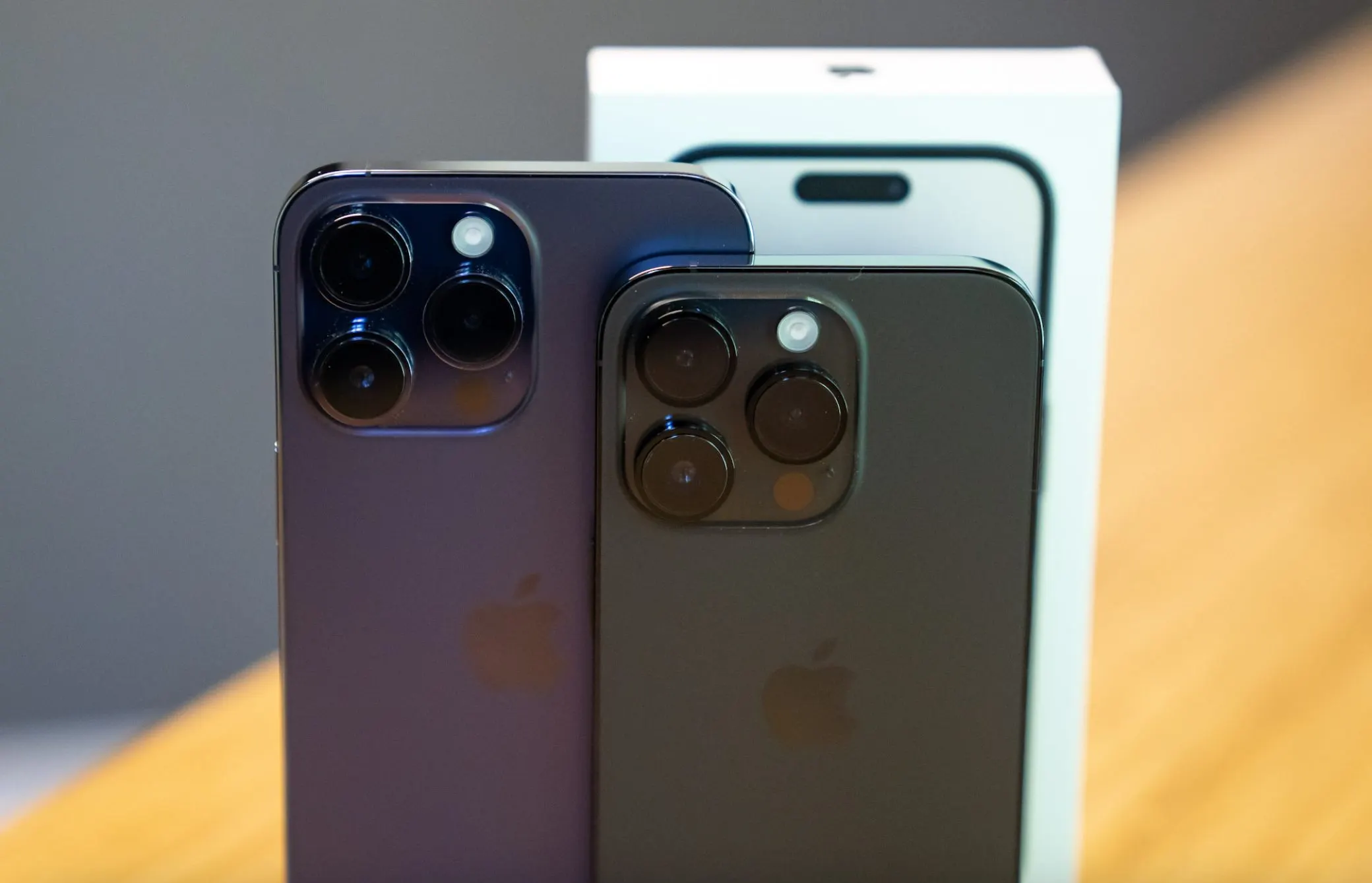 Только один свежий iPhone подешевел за месяц. Какие модели можно брать в июне?