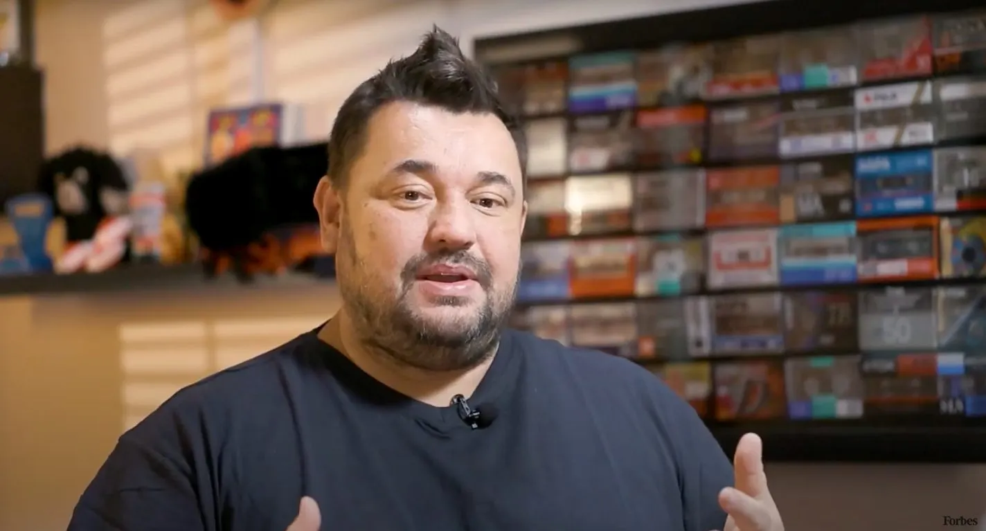 «Хуже времен не было». За что Сергей Жуков ненавидит девяностые?