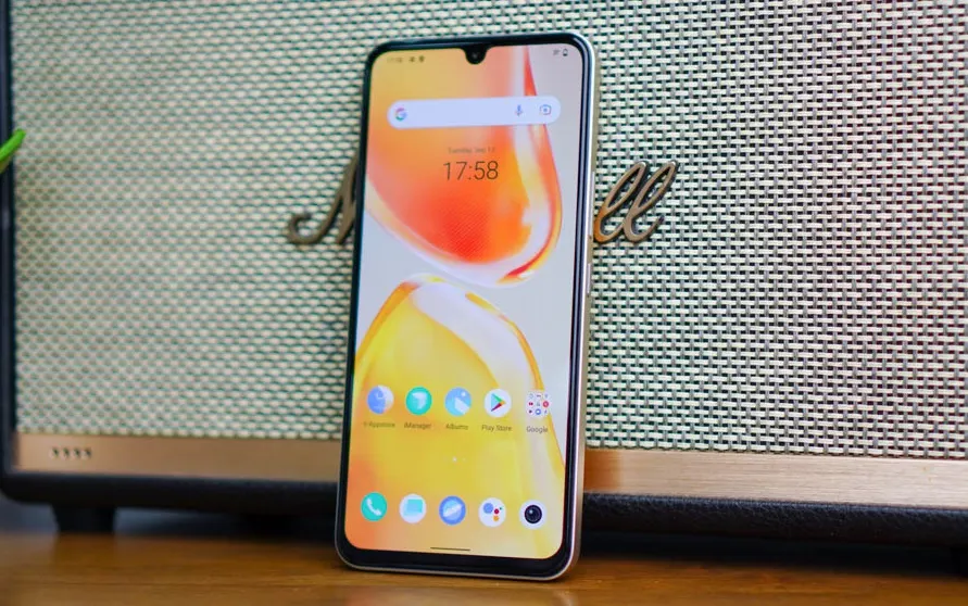 Об этом смартфоне мало кто знает, а зря. Он уничтожает конкурентов от Xiaomi и Realme