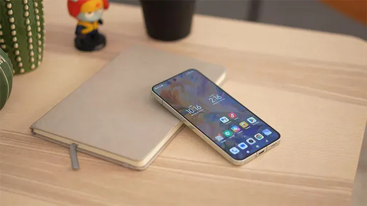 Стильный флагман Xiaomi радикально подешевел на Joom. У него практически нет недостатков