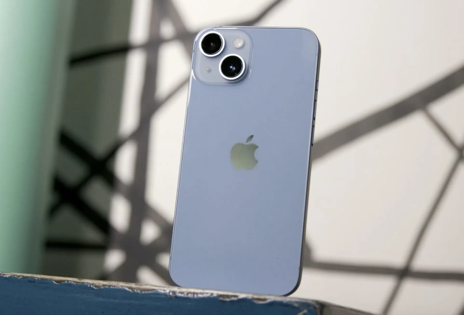 Стоит ли брать iPhone 14 летом 2023 года? Цена зафиксировалась, пора подводить итоги