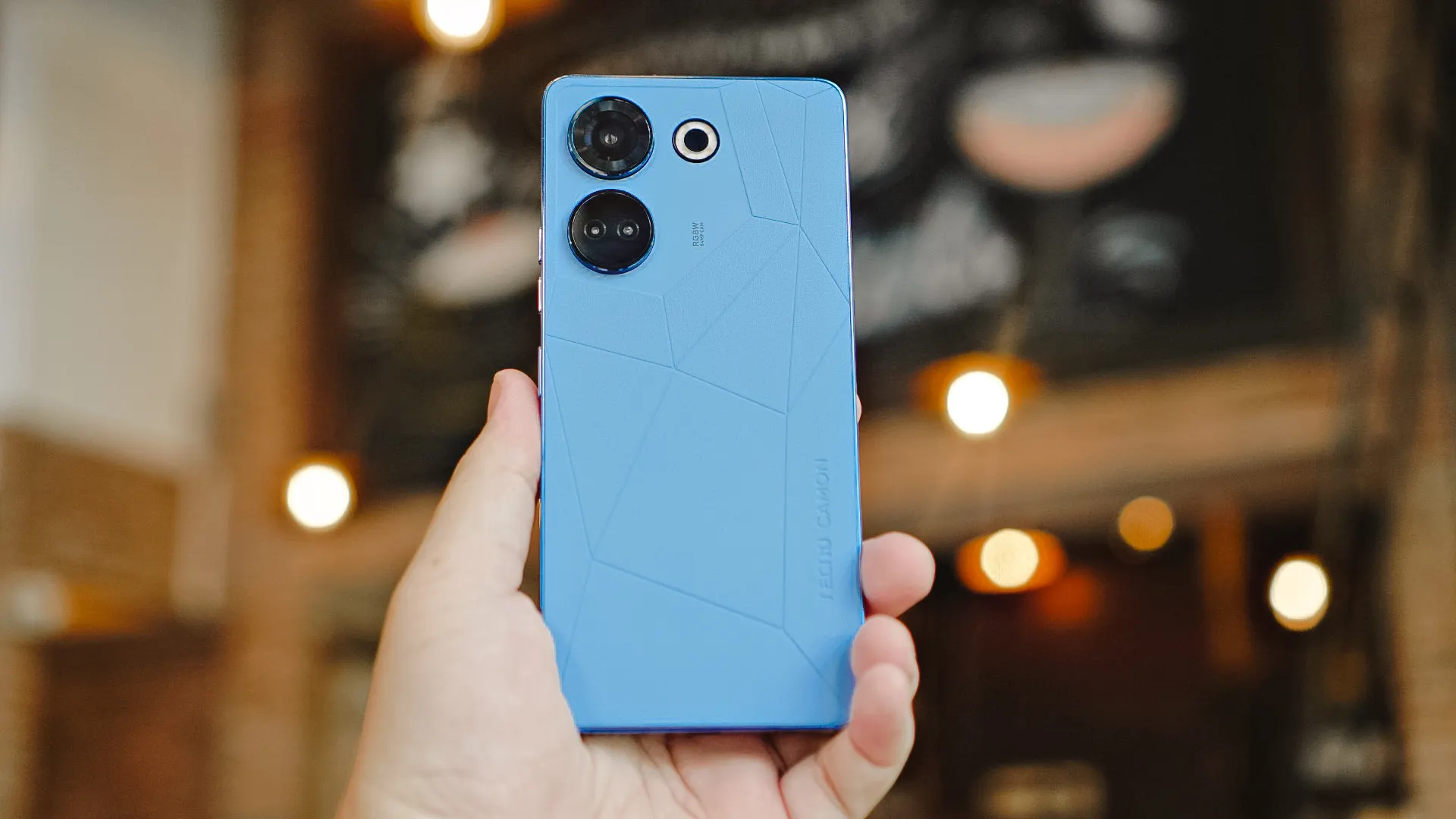 Это лучший девайс за 17 тысяч рублей, но о нем никто не знает. Убийца Xiaomi Redmi