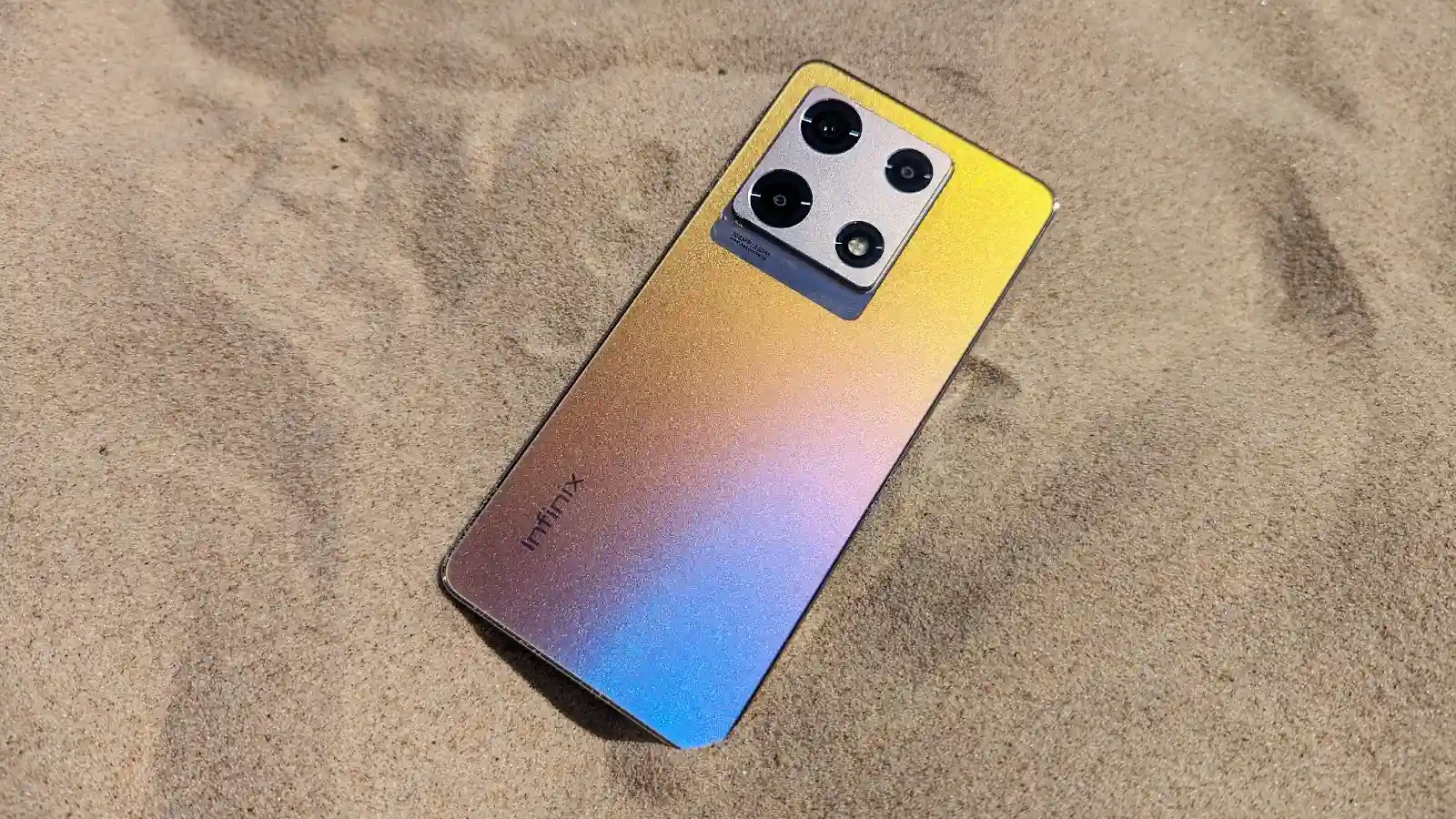 Неизвестный середняк рвет конкурентов от Xiaomi и Realme. У него крутой AMOLED-экран и сверхбыстрая зарядка