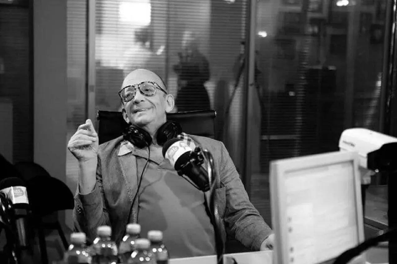 Умер переводчик Леонид Володарский. У легенды видеокассет 1990-х грустная причина смерти